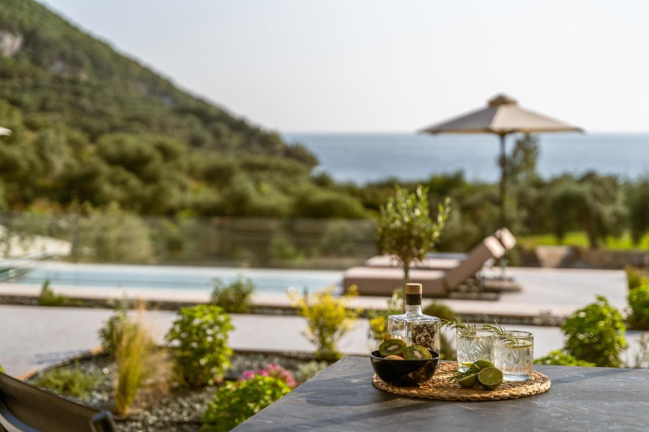 The View Hotel Sofas Coastal Retreat 페르디카 외부 사진