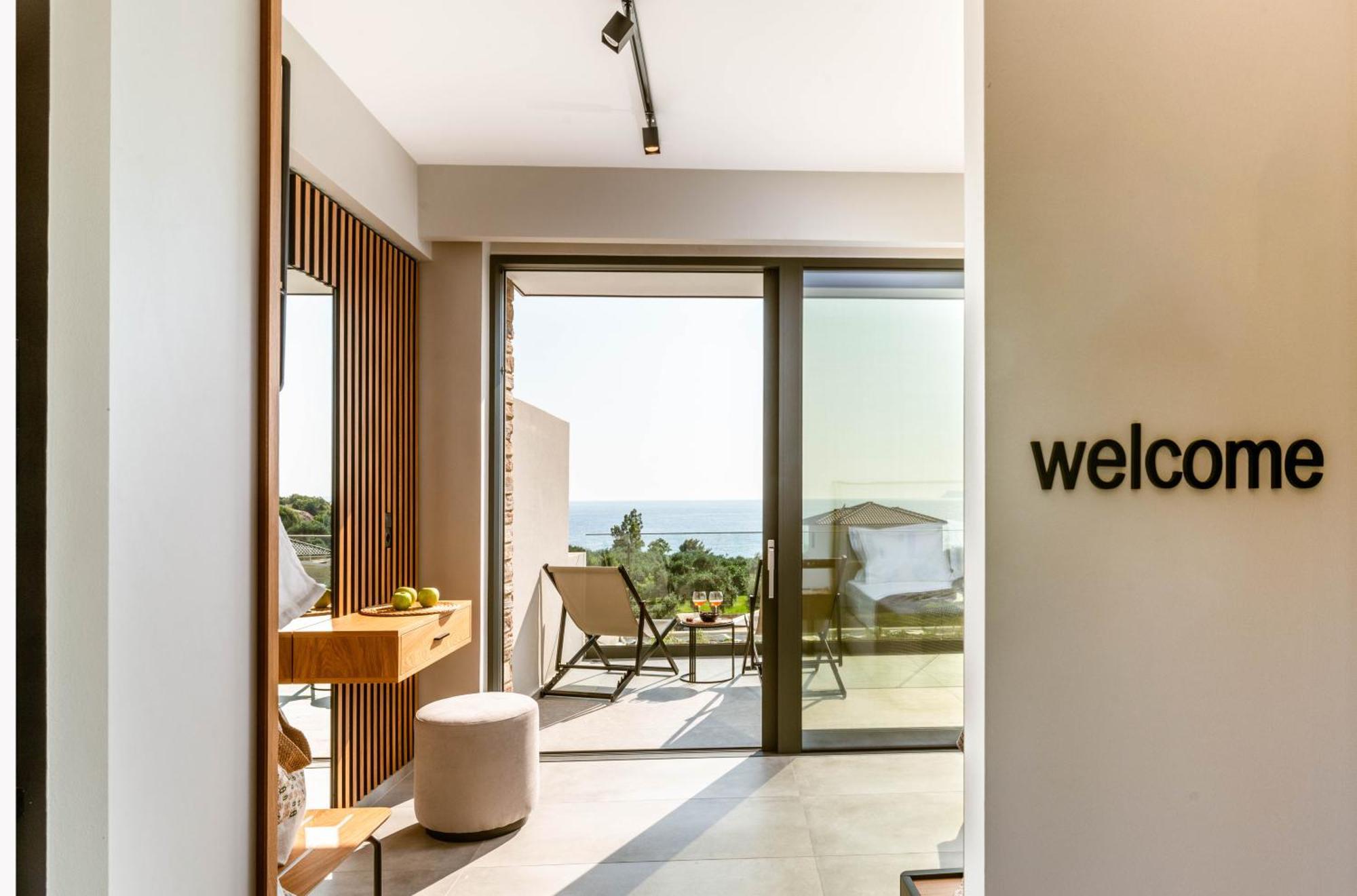 The View Hotel Sofas Coastal Retreat 페르디카 외부 사진