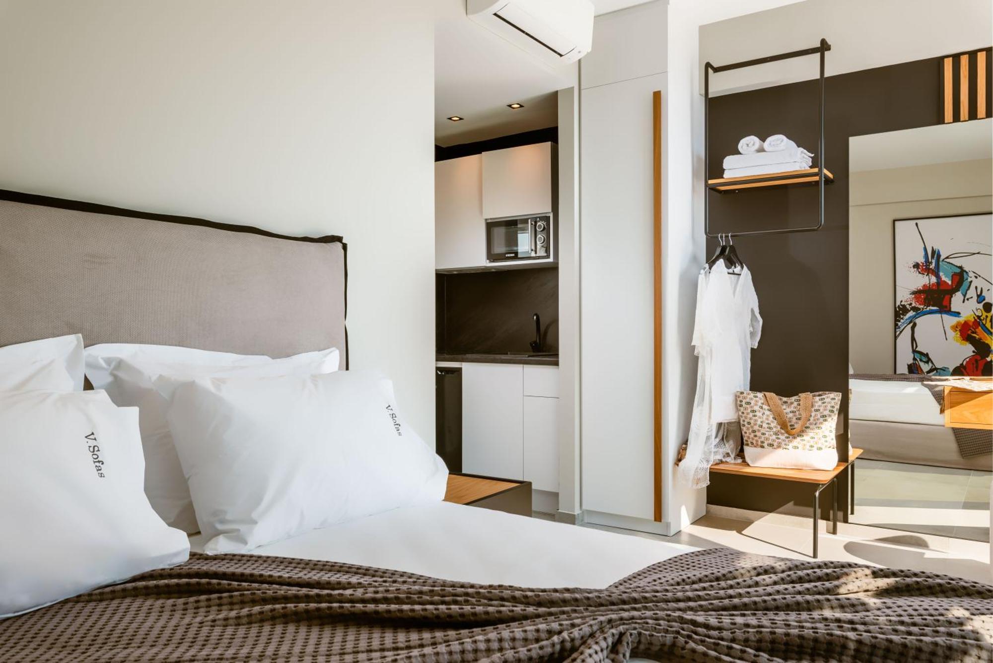 The View Hotel Sofas Coastal Retreat 페르디카 외부 사진